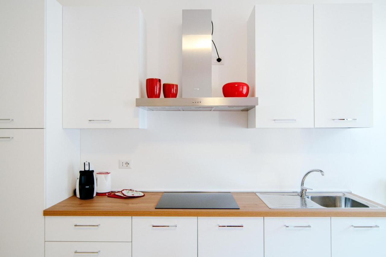 Dodo Red - The House Of Travelers Apartment Como Ngoại thất bức ảnh